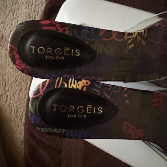 Fun and funky Torgeis New York Sandal! - Picture 5 of 8